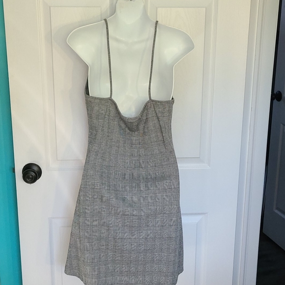 💥3/$25💥Antistar Empire Waist Crossover Mini - Picture 2 of 6